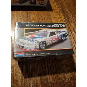 1989 Monogram Neil Bonnett Valvoline Pontiac Stock Race Car 75 NASCAR Kit Sealed